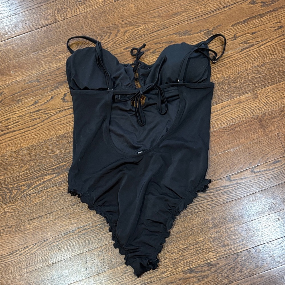 Elegant Black Women's One Piece Swimsuit - Picture 2 of 3